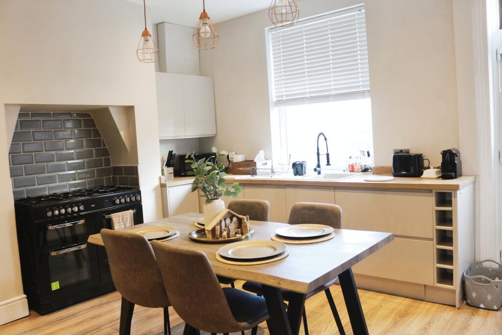 Kitchen/Dining