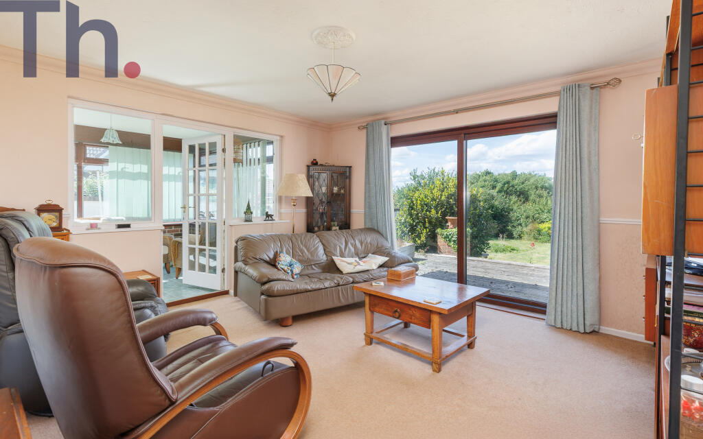 Lounge with Conservatory