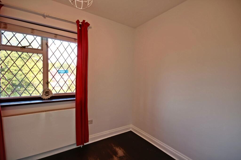 44 Bowness Crescent - Bedroom 4-window