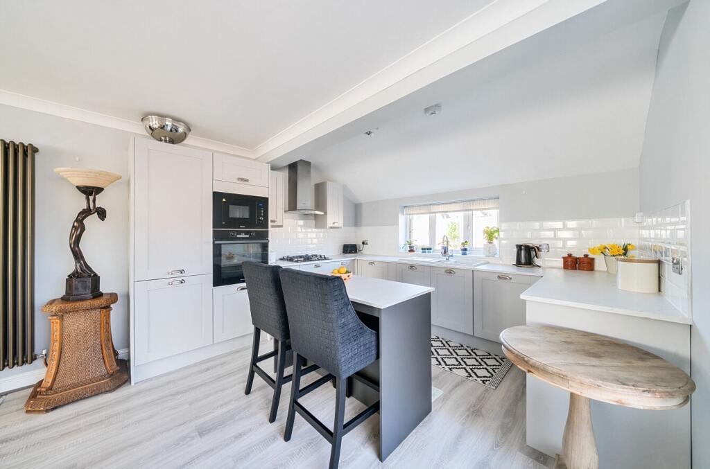 Open Plan Living/Dining Room/Kitchen