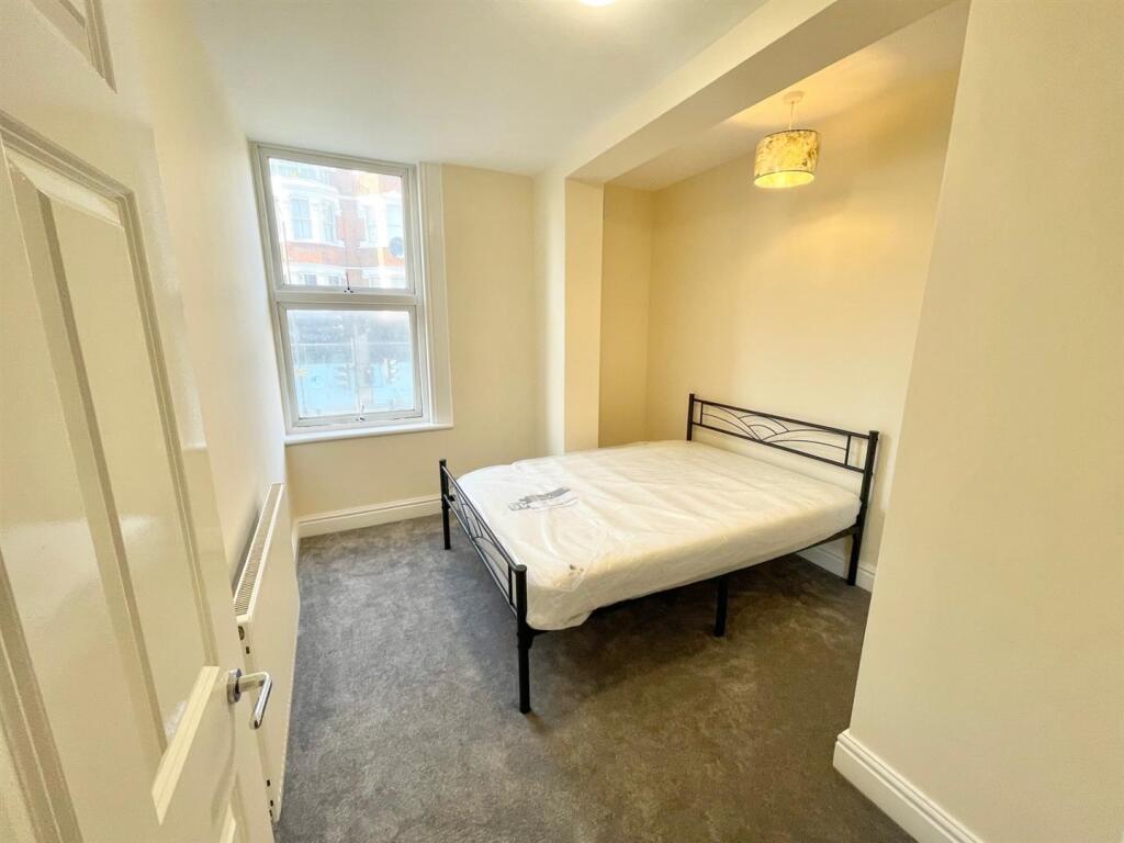 Master Bedroom.jpg