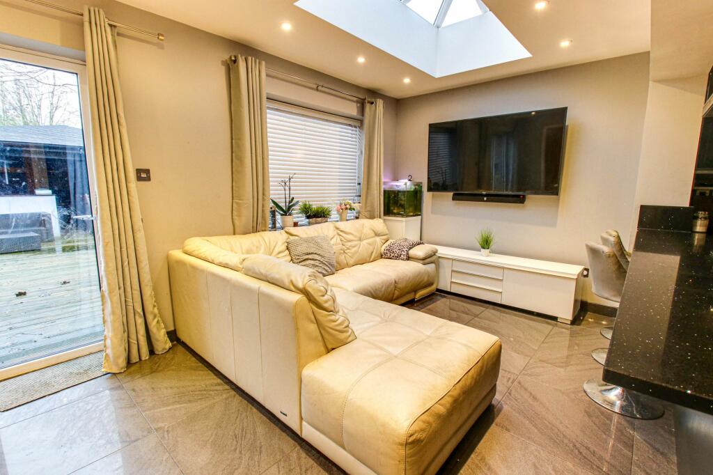 Kitchen, Dining Room &amp; Morning Room