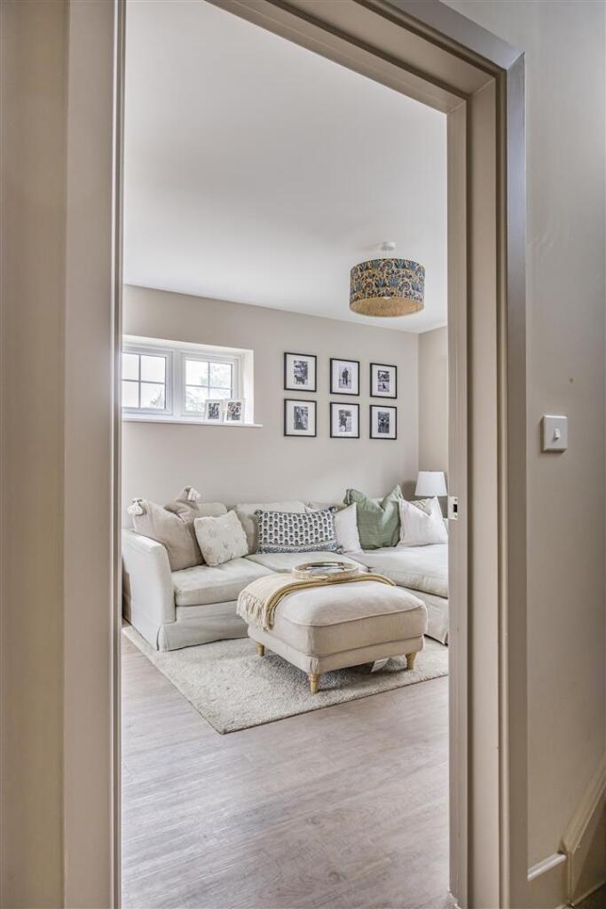 7 Cotton Way, Bedhampton-PorticoMarketing-SarahOli