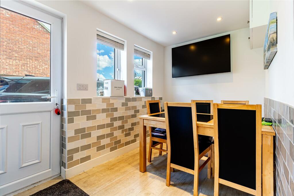Kitchen/Dining Room