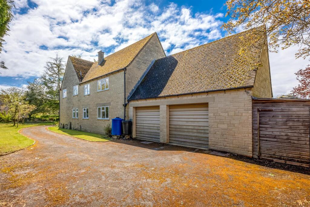 19 Ditchley Road-16.jpg