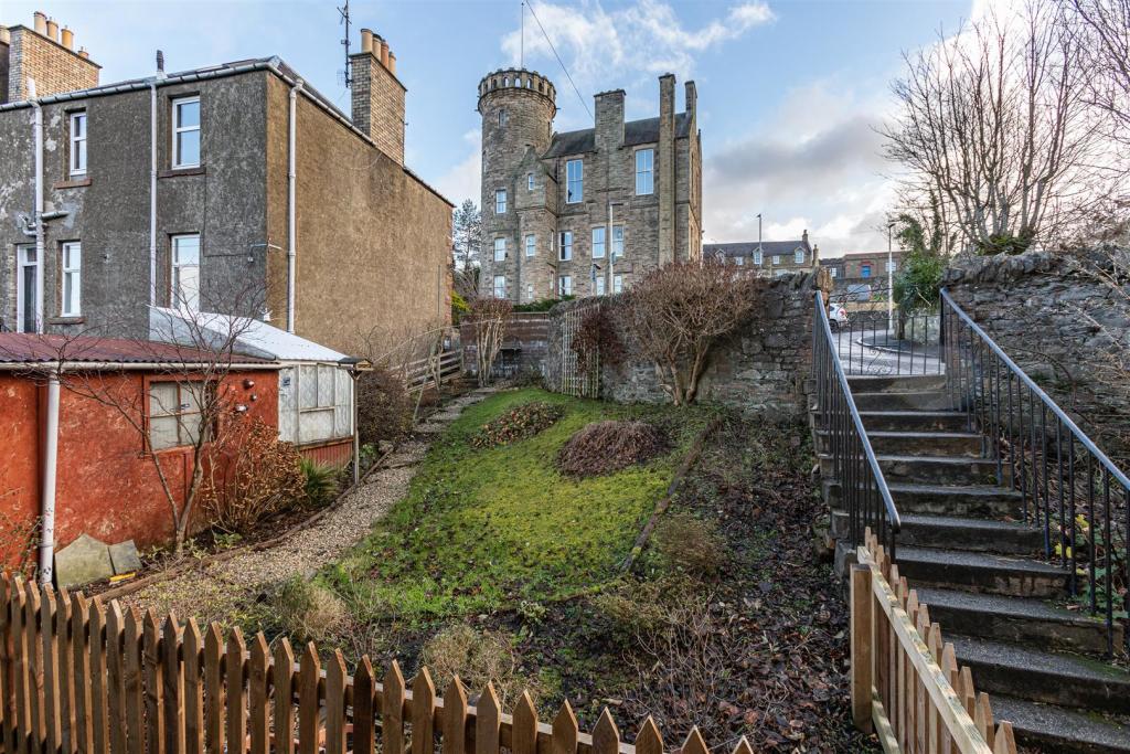 20 Forest Road Selkirk 27.JPG