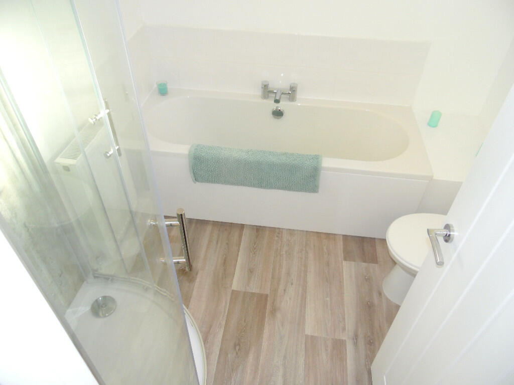 BATH/SHOWER ROOM