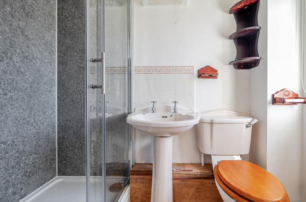 Ensuite