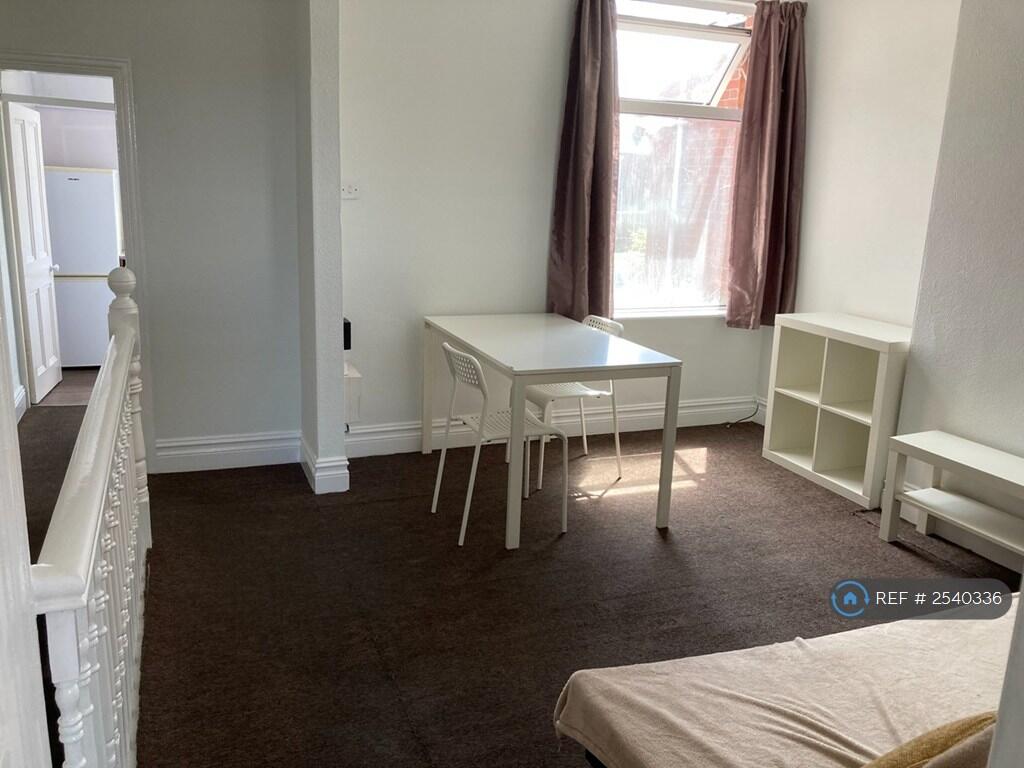 1st Floor Flat