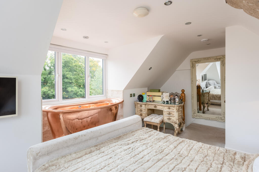 Welham Road 13 Bedroom 1-2