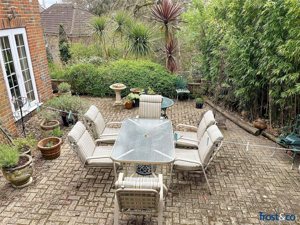Garden Sitting Area