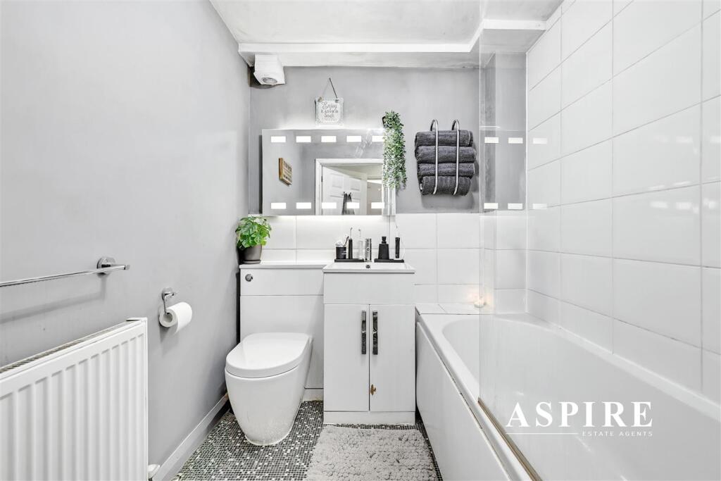 Aspire Estate Agents5.jpg