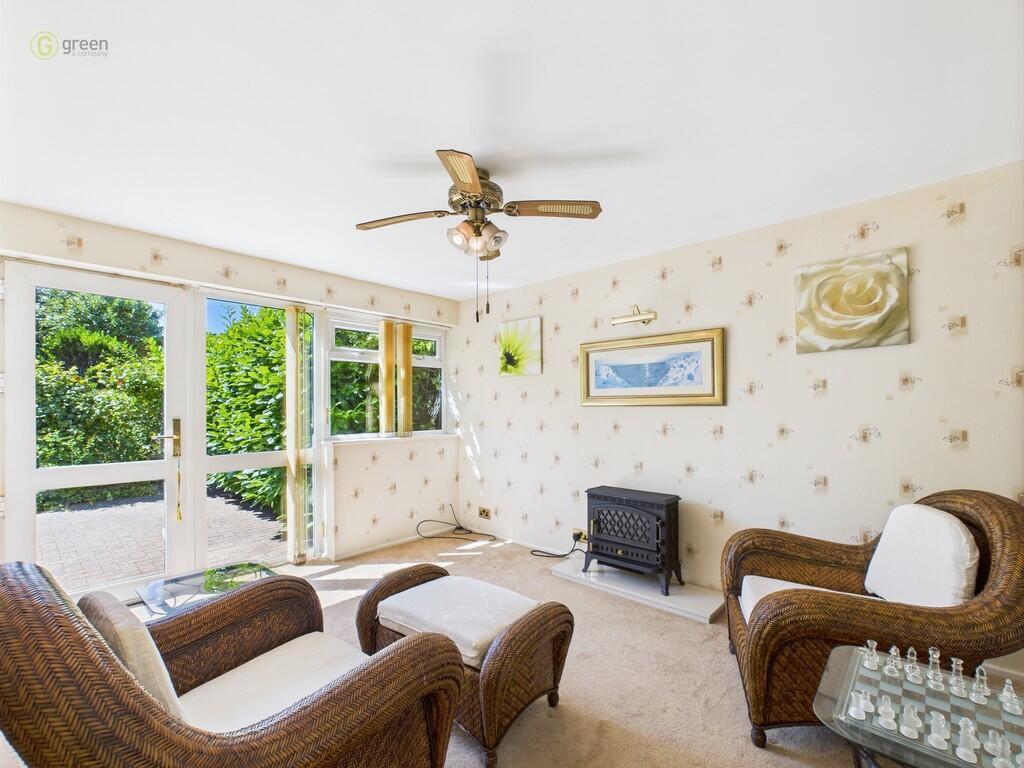 CAM03830G0-PR0184...