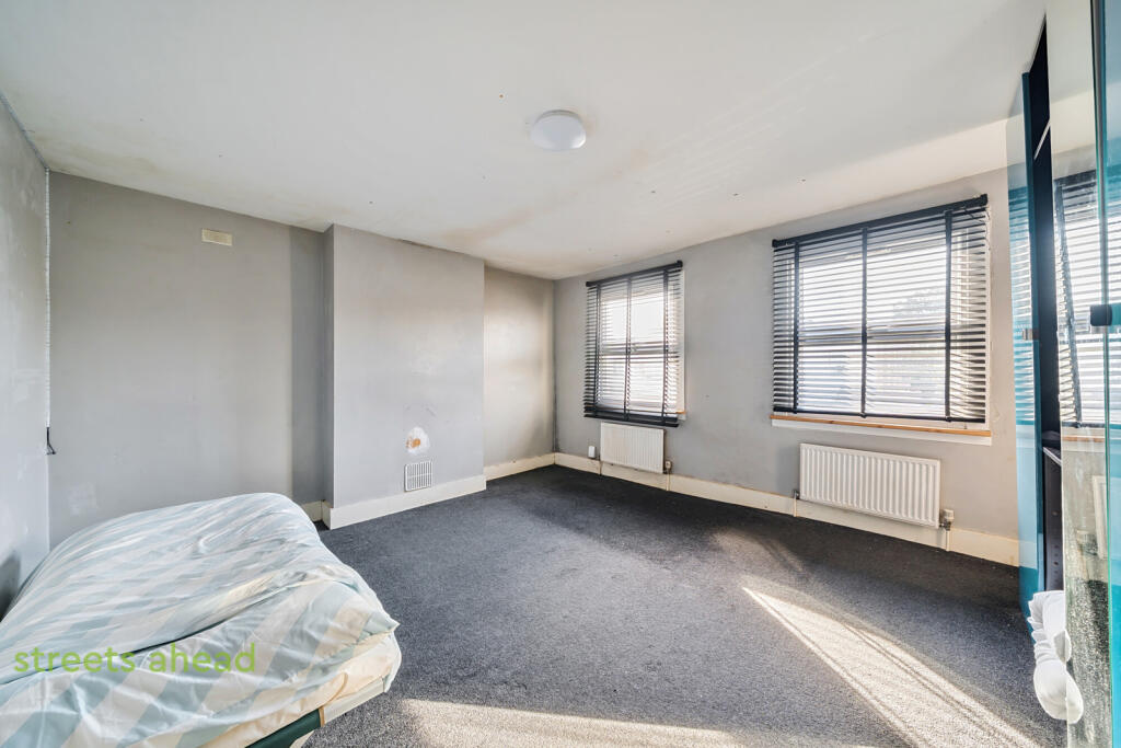 9ebee795-0b90-40a...