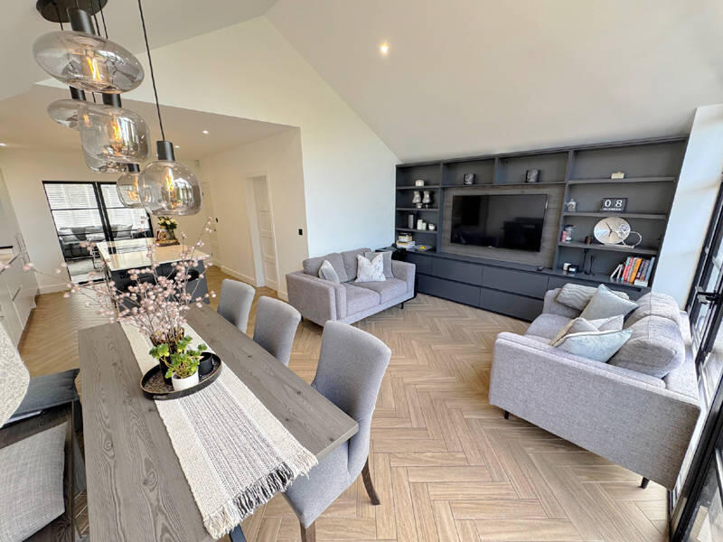 Family Dining Kitchen