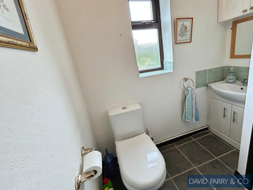 3 bedroom detached bungalow