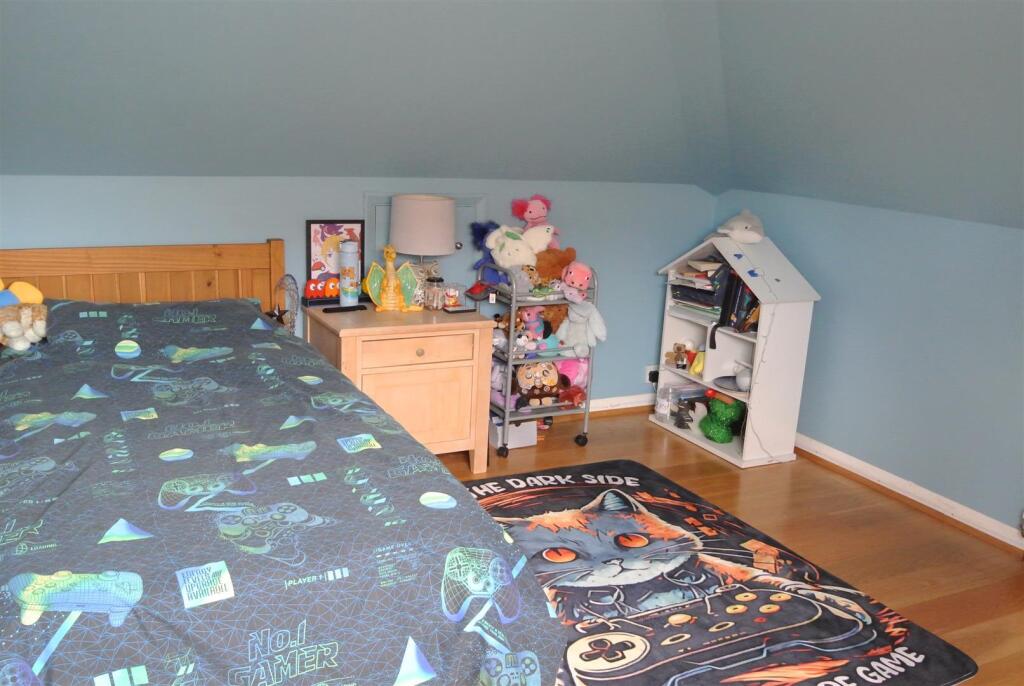 Bedroom 2.jpg