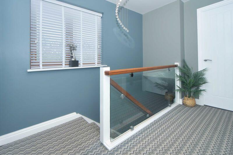 FIRST FLOOR LANDING