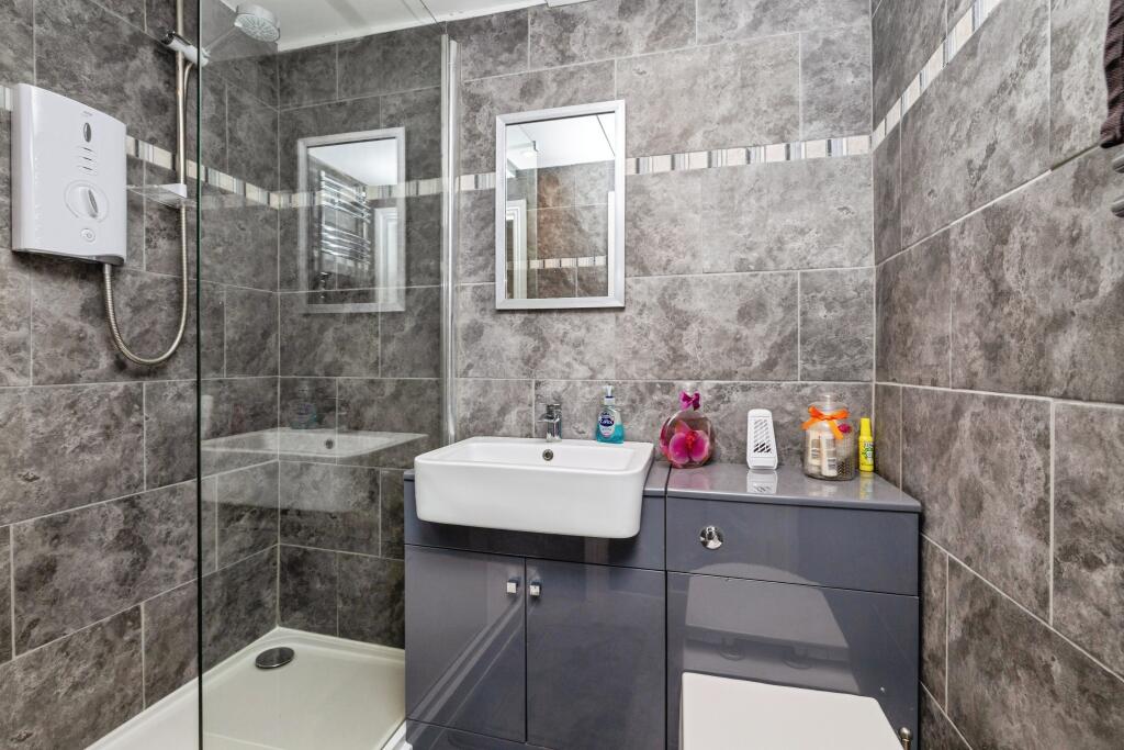 Lower ground floor shower room