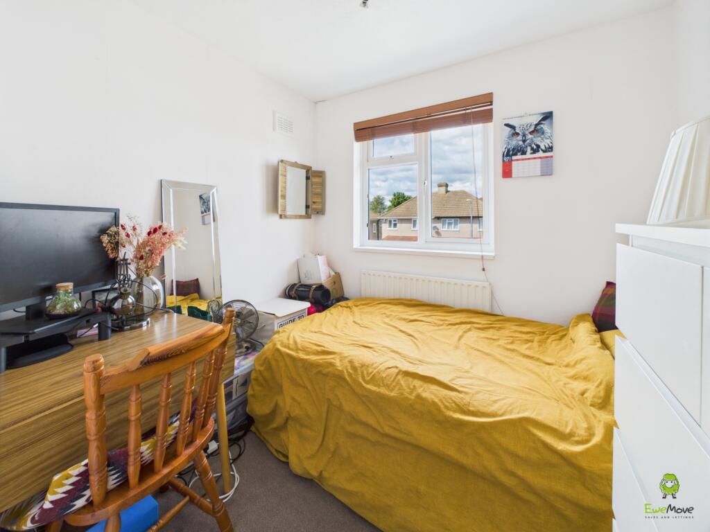 Presented by Nicoleta at EweMove Bexleyheath and D