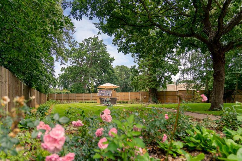 Shared gardens