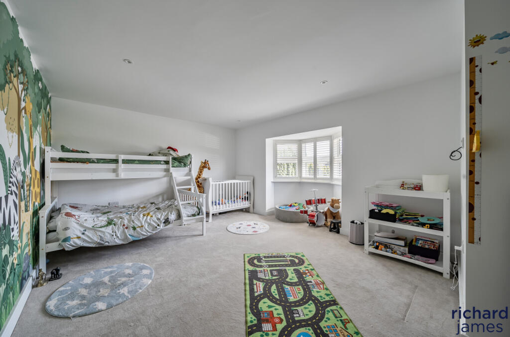 f38536fee9834a2f940bf8c05fd751c4