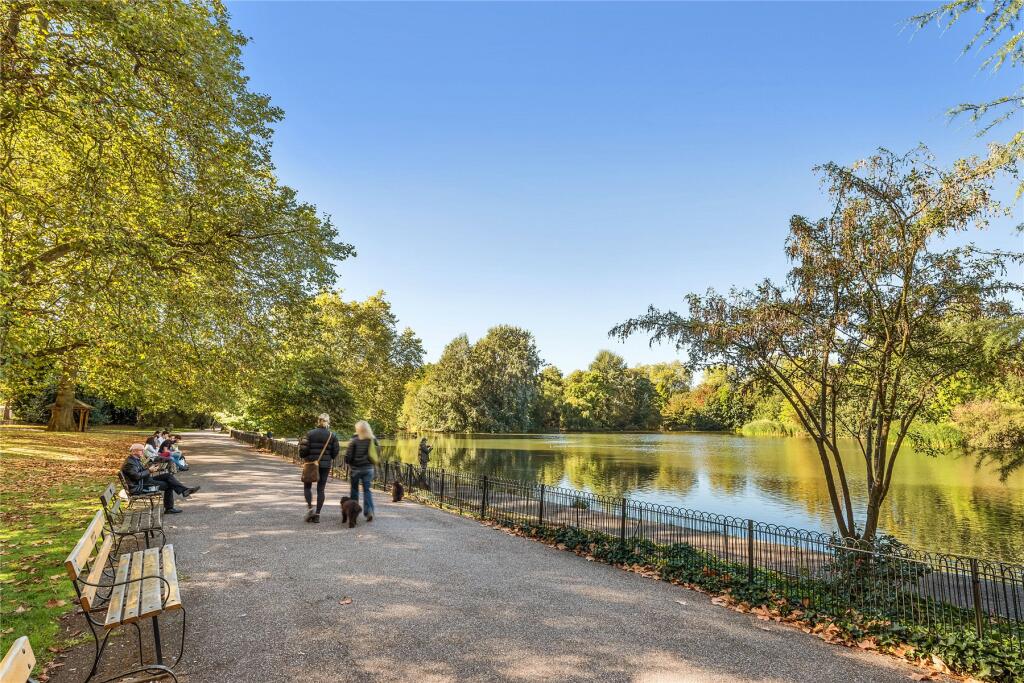 Battersea park.JPG