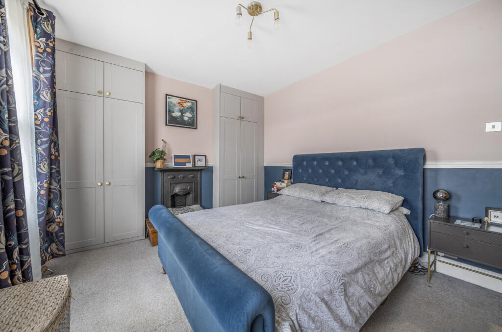 1345940-11-68b1c8...