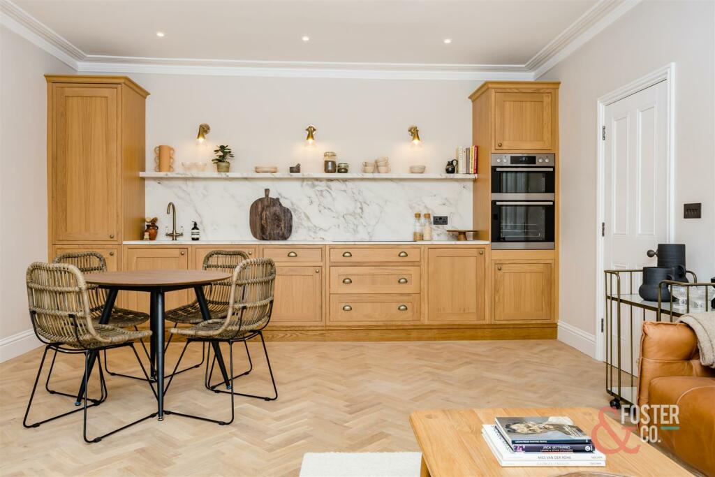 TTF Third Avenue 15 East Facing Hove_011.JPG