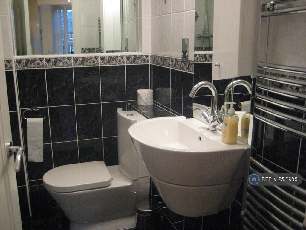 Bathroom With v Powerful Shower &amp; Dbl Shower Tray