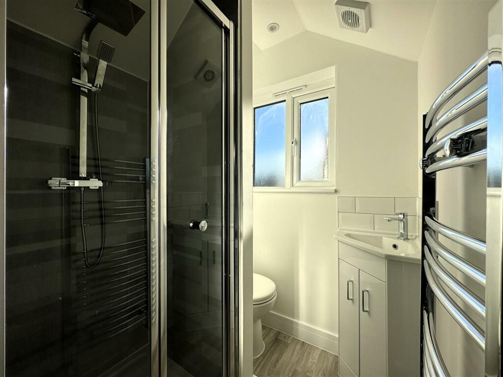 Ensuite.jpg