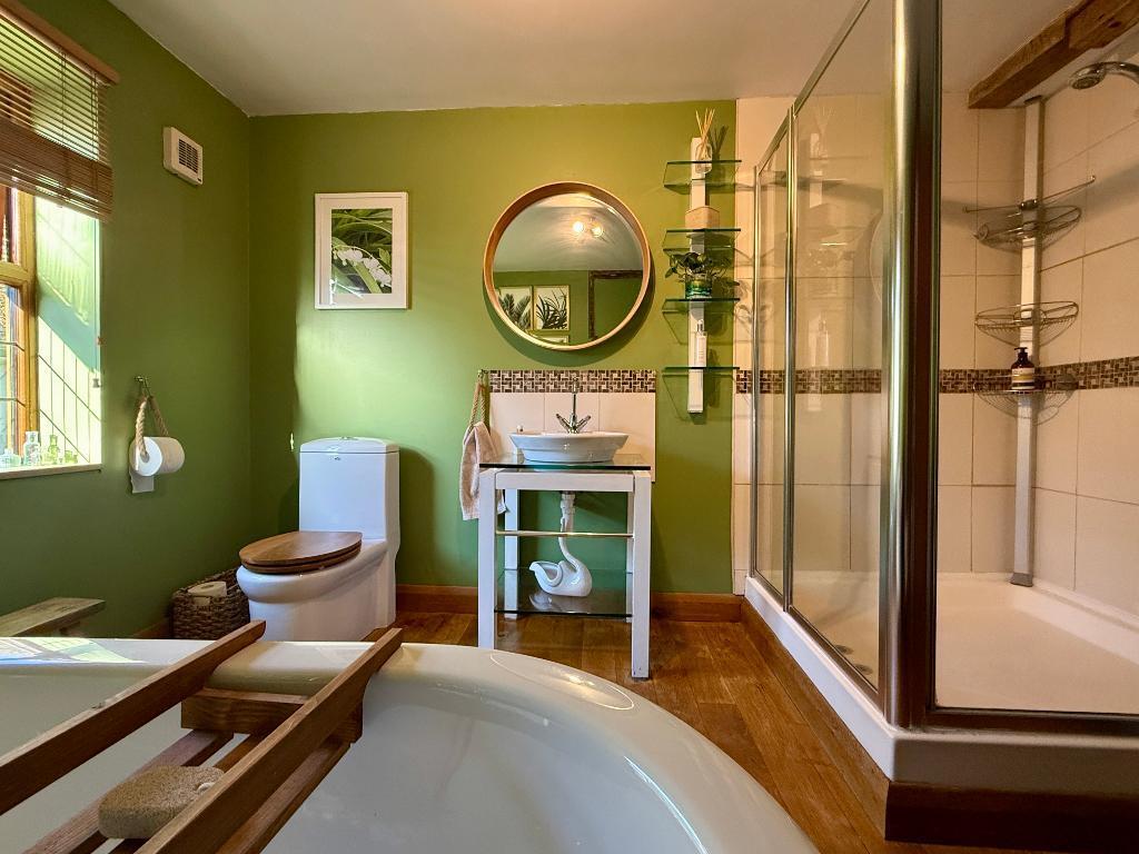 Family bathroom with shower &amp; bath