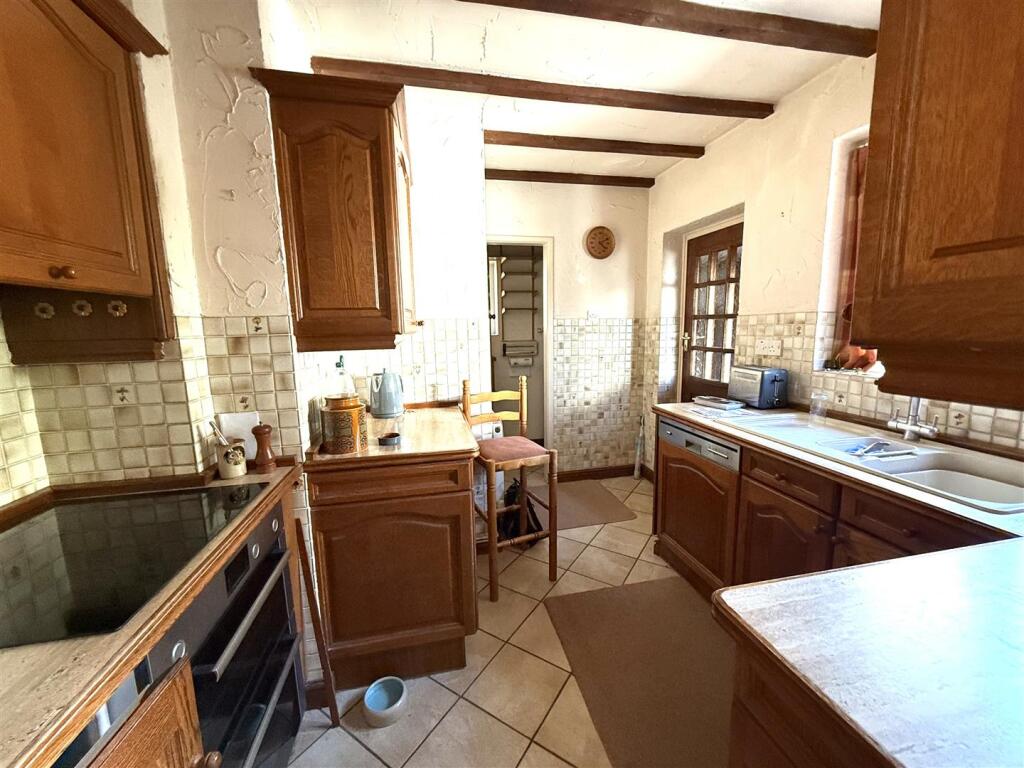 16 the pingle kit.jpeg