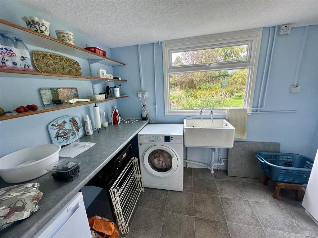 UTILITY ROOM