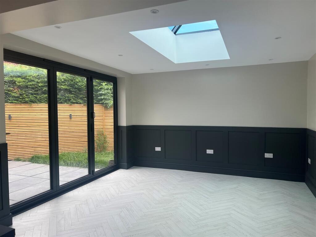 Titch Cottage 04.jpg