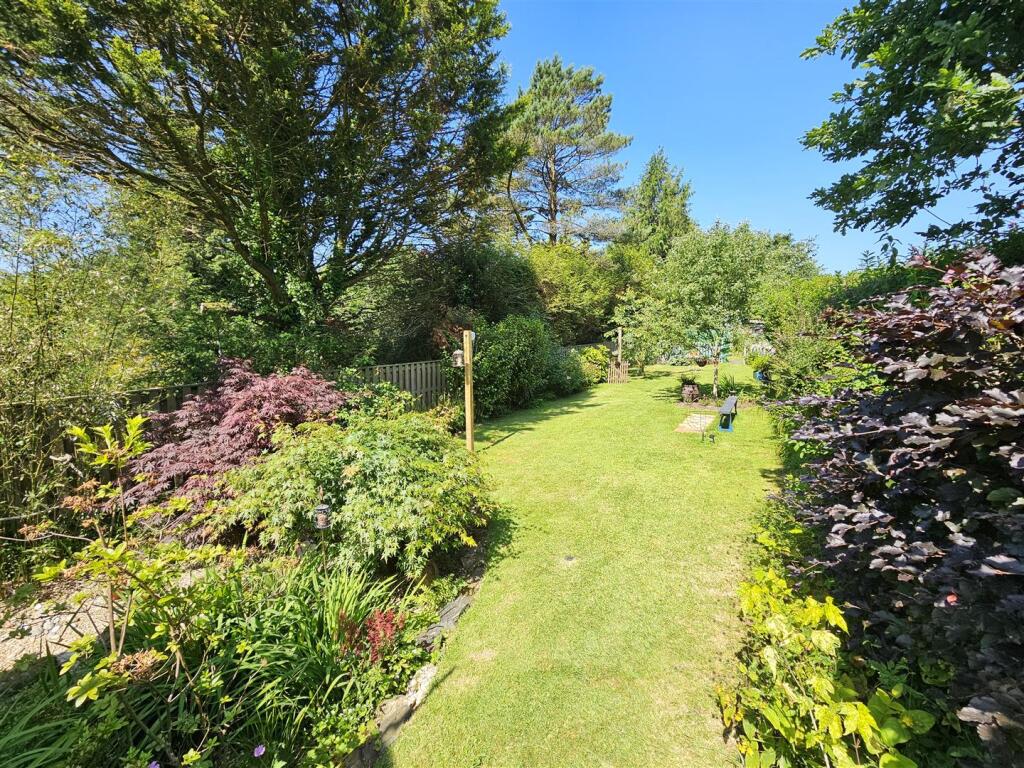 Rear Gardens.jpg