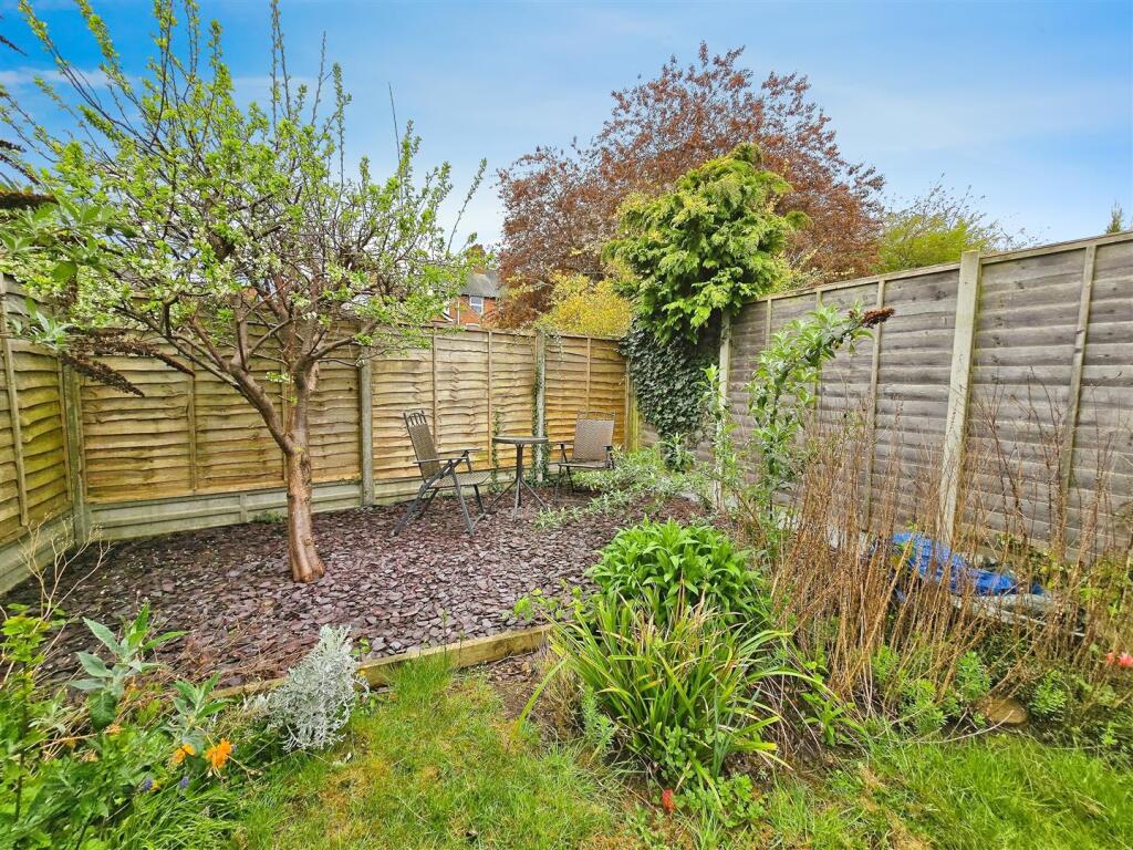 Queen-Street-Rushden-Terrace-home-best-estate-agen