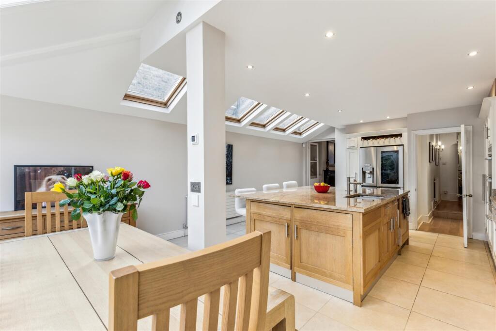 Gainsborough Road, W4 - FOR SALE