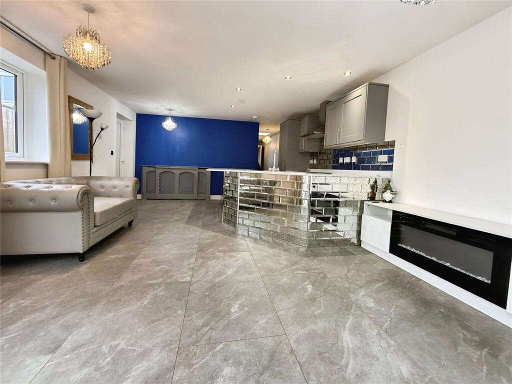 Kitchen/Living Room