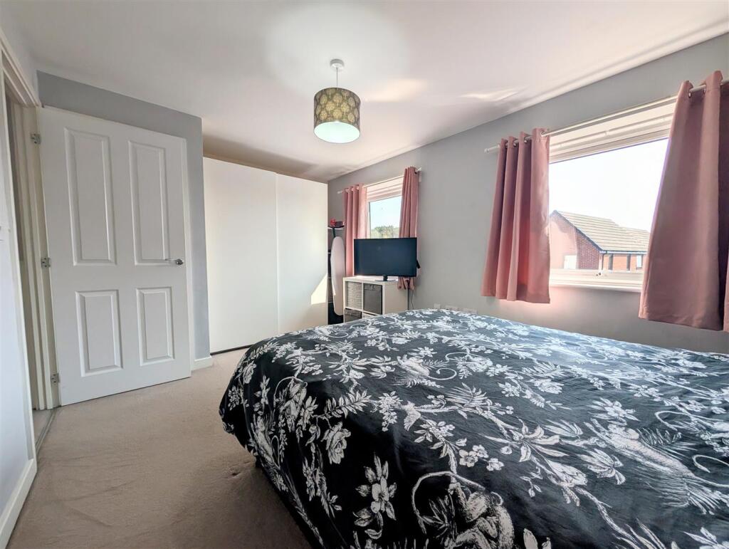 main bedroom 3.jpg