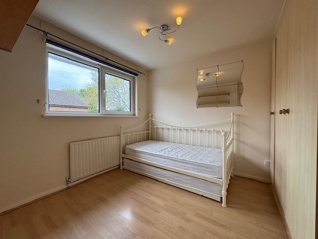 Bedroom 1.jpg