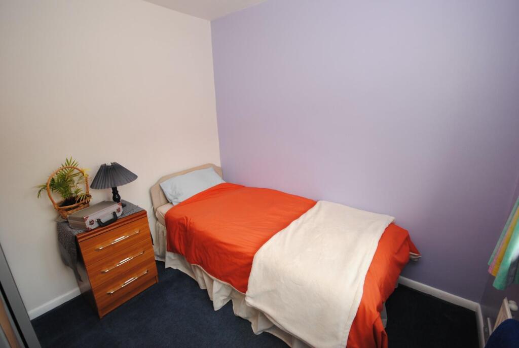 BED 3.jpg