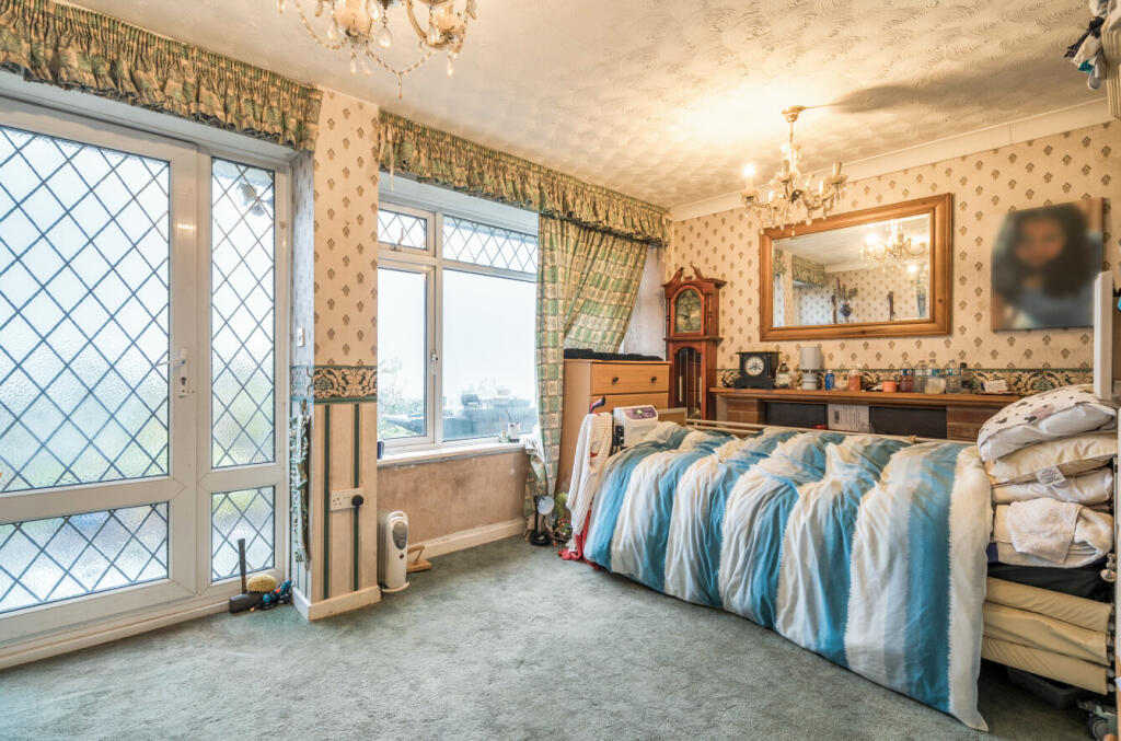 1393360-19-694586...