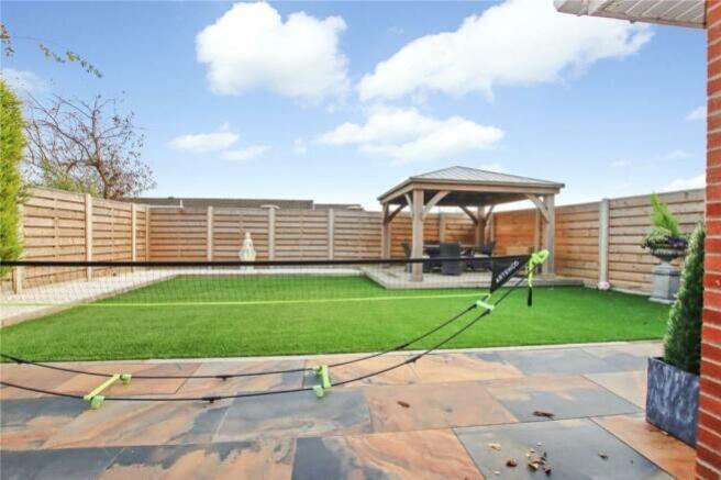 46044_QCT220398_IMG_03_0000_max_656x437