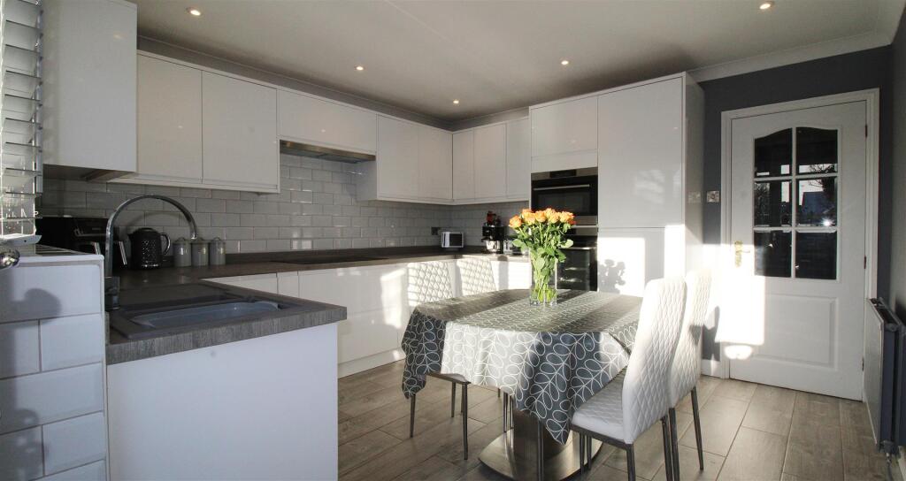 Kitchen / Diner