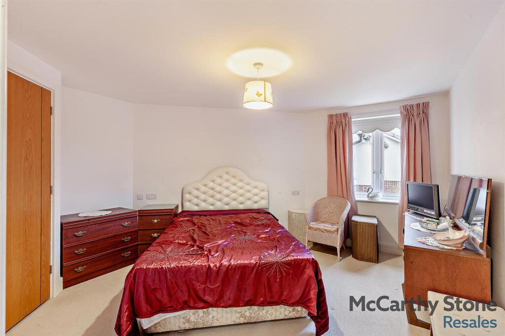 8636810-interior08-800.jpg