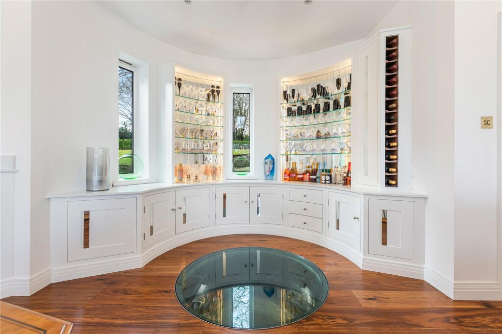 Bar Area and Well