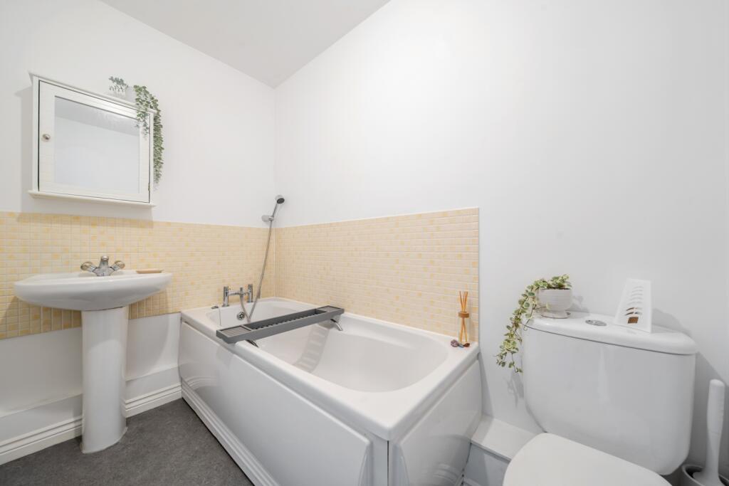 1340270-13-689b46cd27d45