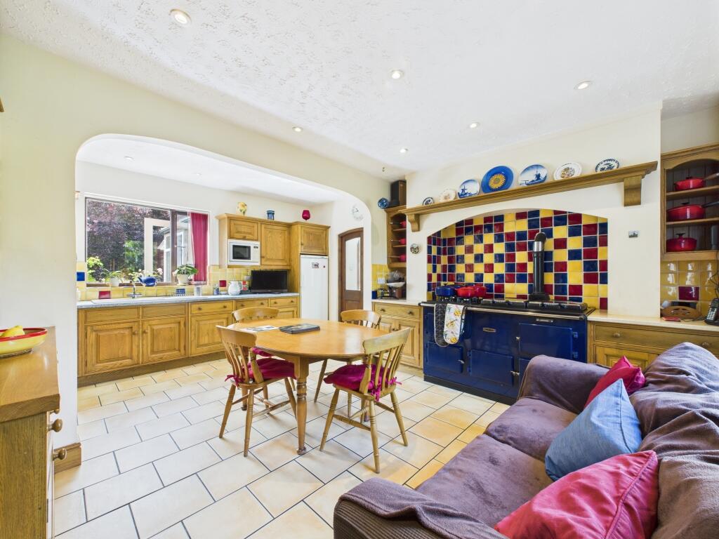 breakfast/kitchen