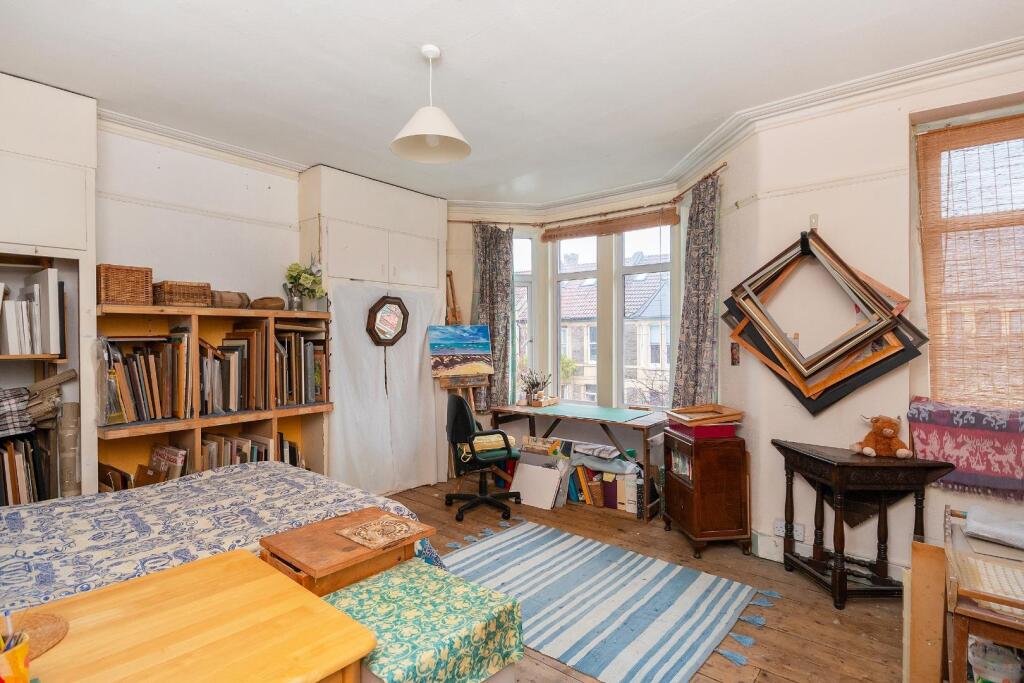 1S1R5SE - Bedroom H.jpg